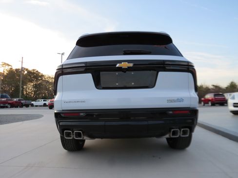 New 2026 Chevrolet Traverse High Country FWD image 5