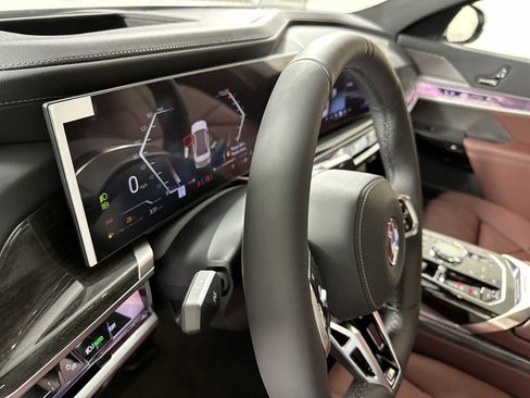 New 2026 BMW 740i xDrive w/ Executive Package image 15