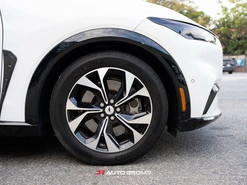 Used 2021 Ford Mustang Mach-E Premium image 4