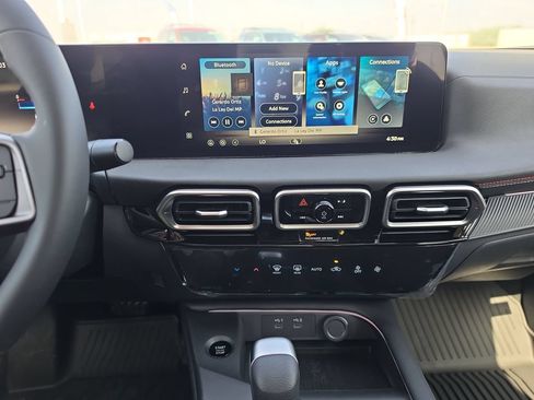 New 2026 Nissan Sentra SR w/ Floor Mat Package FWD image 16