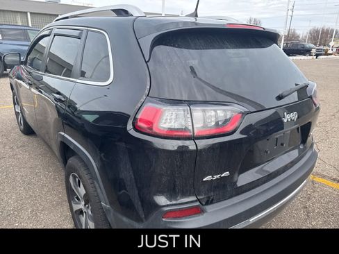 Used 2019 Jeep Cherokee Limited w/ Technology Group image 14