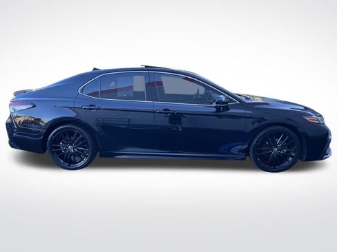 Used 2022 Toyota Camry XSE image 11