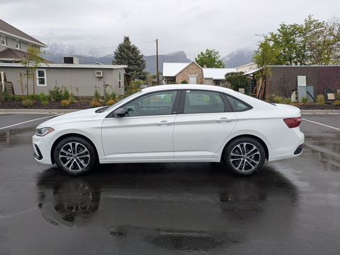 New 2026 Volkswagen Jetta Sport FWD image 9