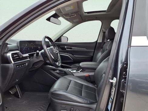 Used 2024 Kia Telluride SX image 11