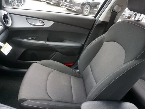 Used 2024 Kia Forte LXS FWD image 26