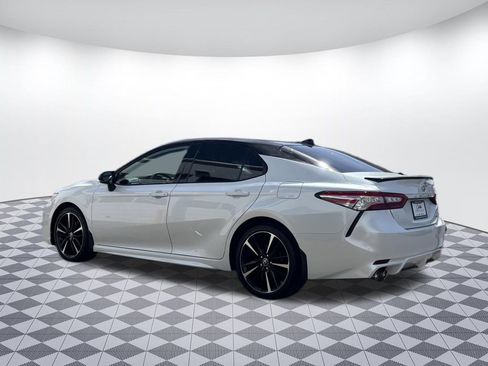 Used 2020 Toyota Camry XSE FWD image 6