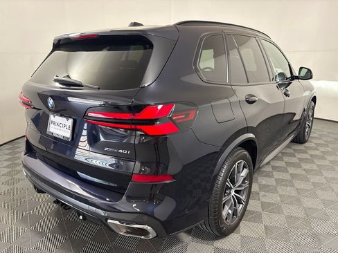 Certified 2024 BMW X5 xDrive40i w/ M Sport Package AWD/4WD image 5