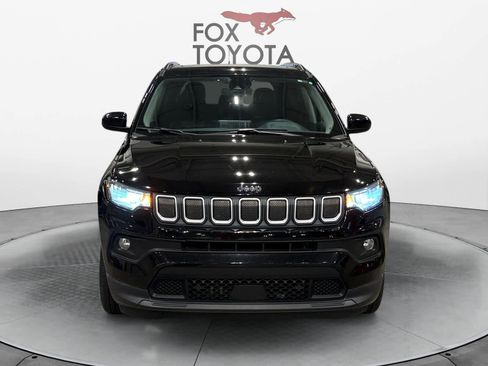 Used 2022 Jeep Compass Latitude w/ Sun and Sound Group AWD/4WD image 9