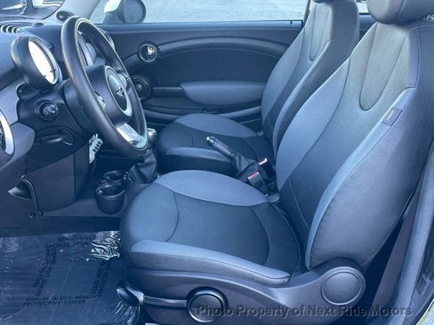 Used 2010 MINI Cooper Hardtop FWD image 9