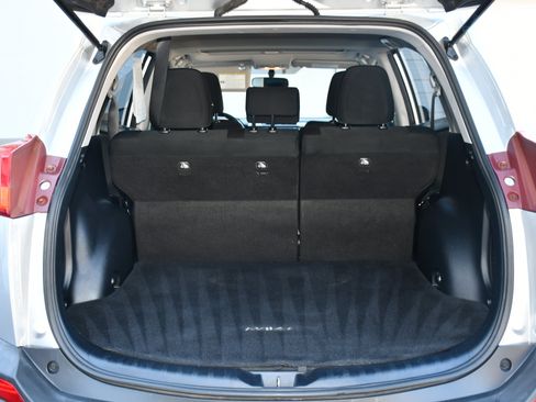 Used 2013 Toyota RAV4 XLE image 16