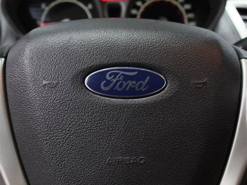 Used 2013 Ford Fiesta SE w/ Super Fuel Economy Pkg image 12