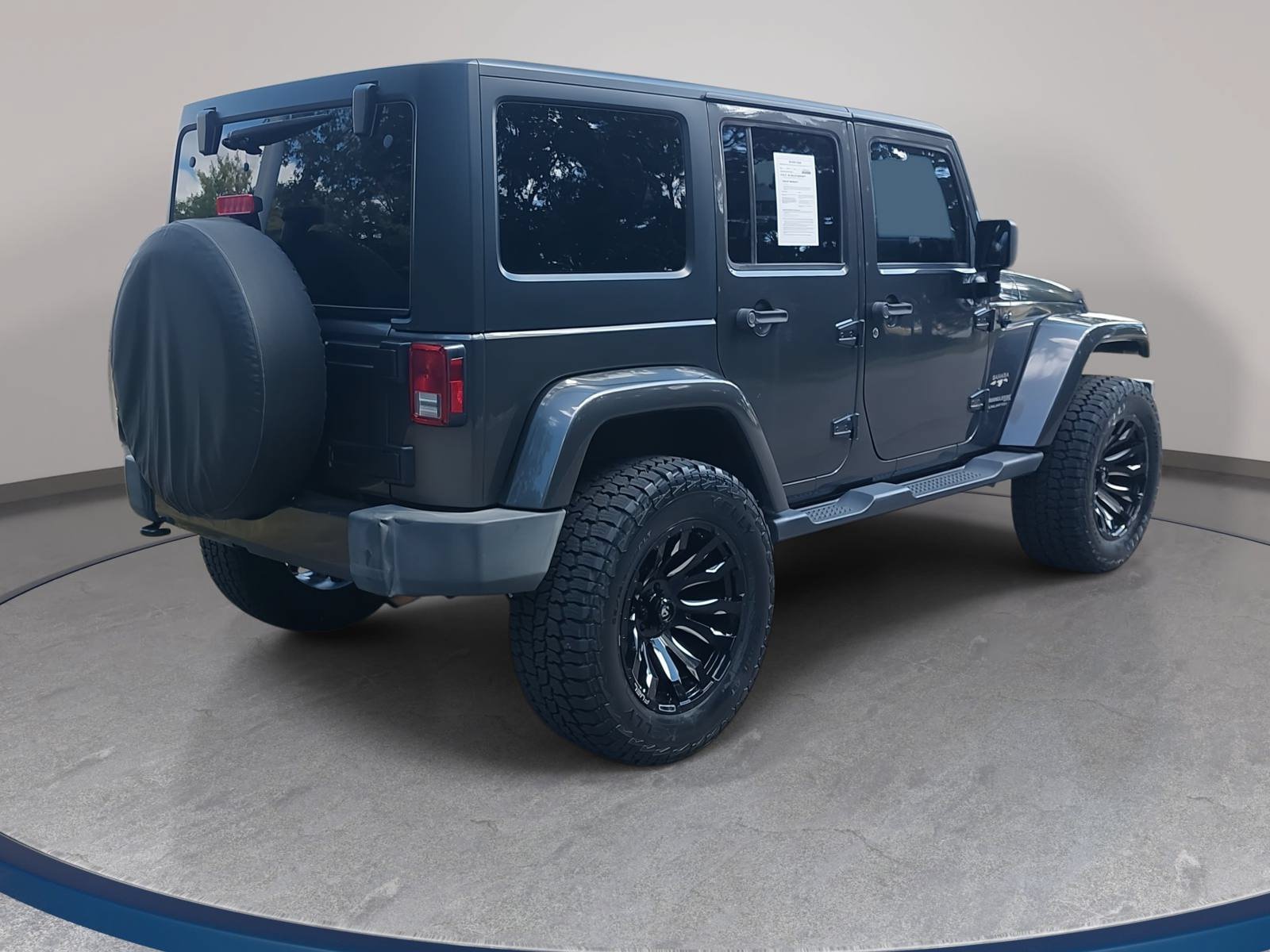 Used 2018 Jeep Wrangler Unlimited Sahara AWD/4WD image 5