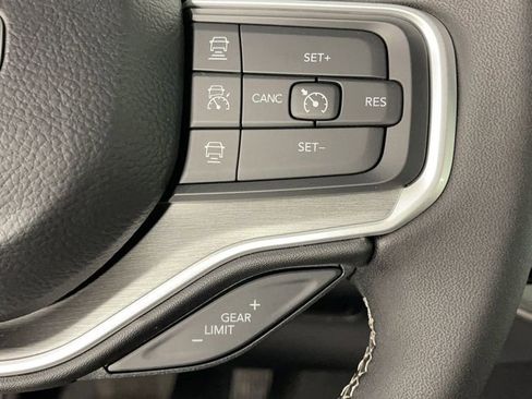 New 2025 Jeep Wagoneer Series II image 24