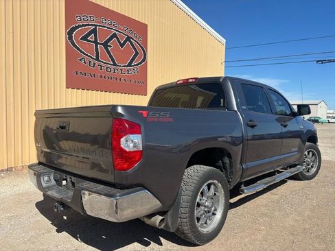 Used 2017 Toyota Tundra SR5 image 9