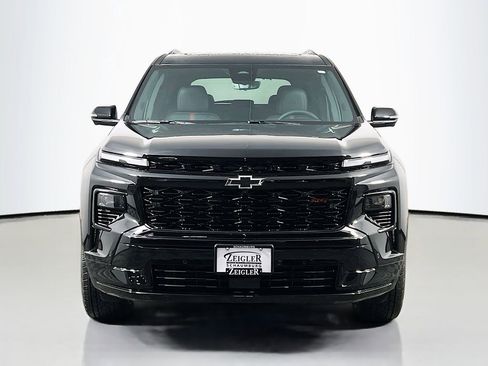 New 2026 Chevrolet Traverse RS w/ LPO, Floor Liner Package image 2