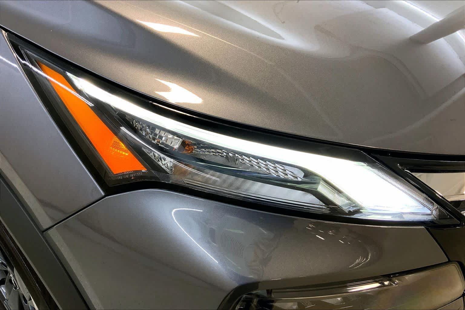 Used 2026 Nissan Rogue SV w/ SV Premium Package AWD/4WD image 27