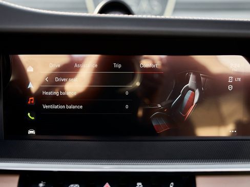 Used 2024 Porsche 911 Turbo image 71