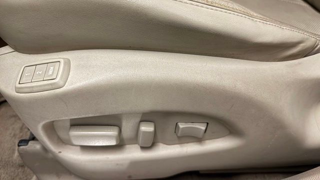 Used 2012 Cadillac SRX Performance FWD image 15