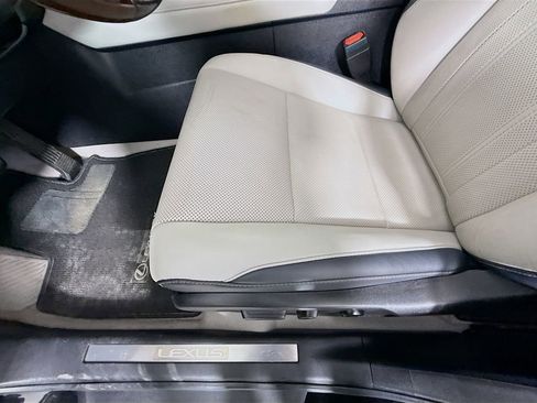 Used 2019 Lexus RX 350 FWD w/ Navigation Package image 19