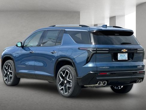 New 2026 Chevrolet Traverse High Country FWD image 6