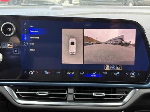 New 2026 Chevrolet Equinox EV LT image 11