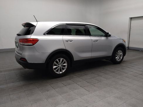 Used 2017 Kia Sorento L FWD image 10