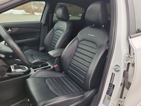 Used 2023 Kia Forte GT-Line w/ GT-Line Premium Package image 14