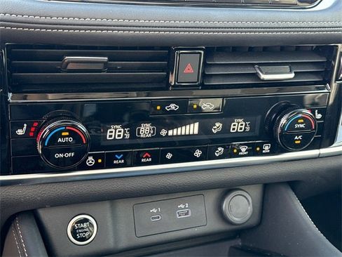 Certified 2023 Nissan Rogue SL w/ SL Premium Package image 27