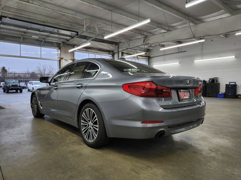 Used 2018 BMW 530e xDrive image 32