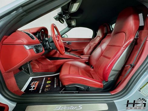 Used 2014 Porsche Boxster S image 16