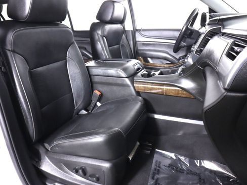 Used 2019 Chevrolet Suburban LT AWD/4WD image 45
