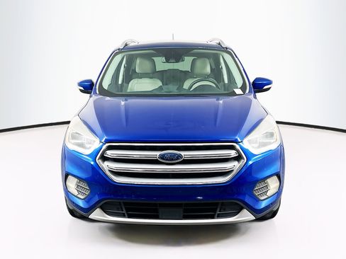 Used 2017 Ford Escape Titanium w/ Equipment Group 301A FWD image 2