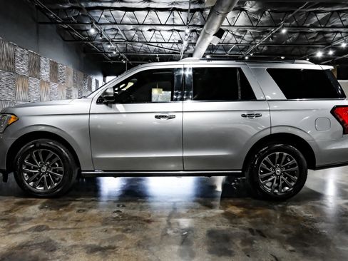 Used 2021 Ford Expedition Limited RWD image 11