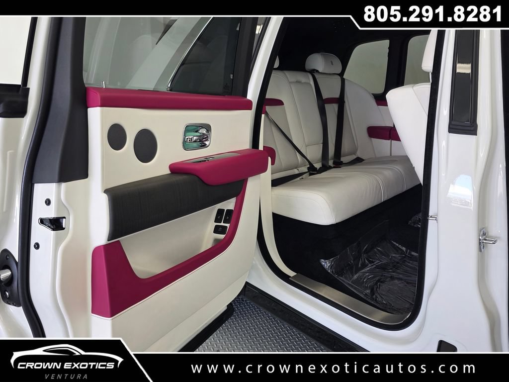 Used 2026 Rolls-Royce Cullinan AWD/4WD image 22