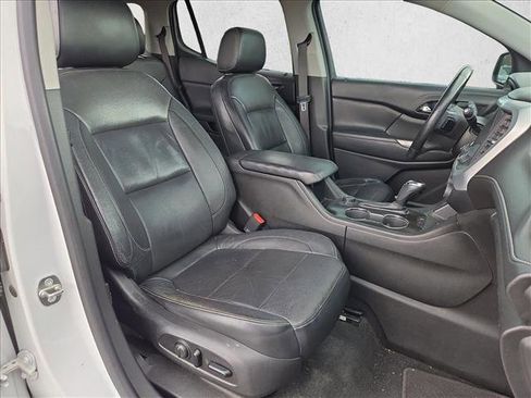 Used 2017 GMC Acadia SLT image 19