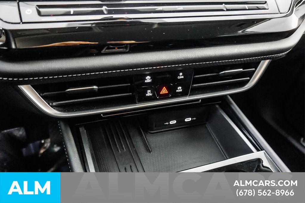 Used 2025 Volkswagen Atlas SE FWD image 37