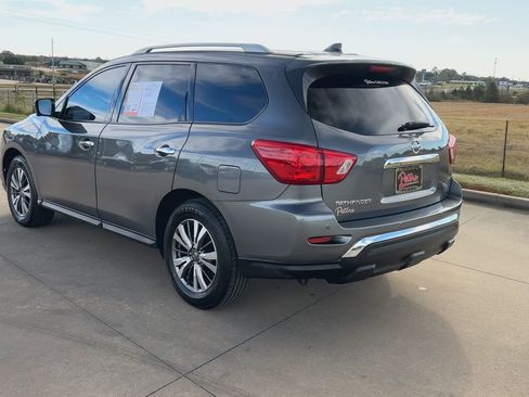 Used 2020 Nissan Pathfinder SL image 7