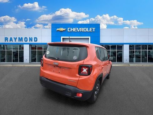 Used 2016 Jeep Renegade Sport w/ Power & Air Group FWD image 3