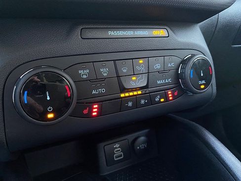 Certified 2024 Ford Bronco Sport Outer Banks w/ Tech Package image 34