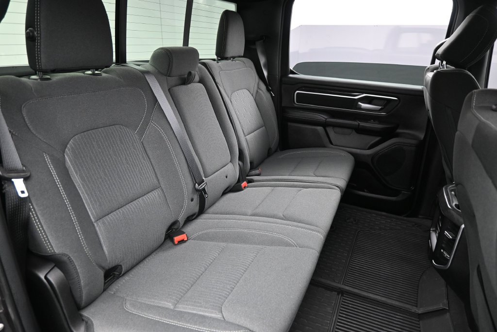Used 2023 RAM 1500 Big Horn AWD/4WD image 32