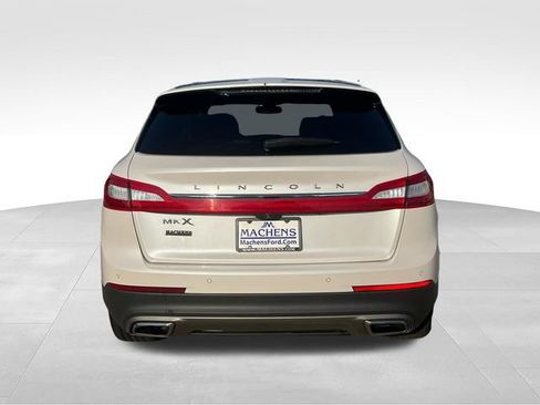 Used 2017 Lincoln MKX Reserve FWD image 5