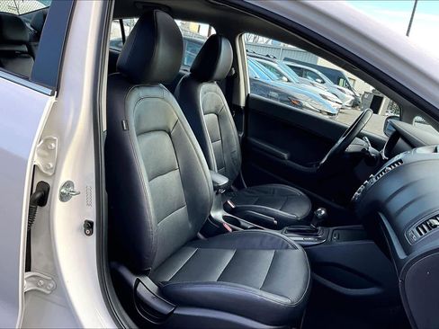 Used 2016 Kia Forte EX w/ EX Premium Package image 8