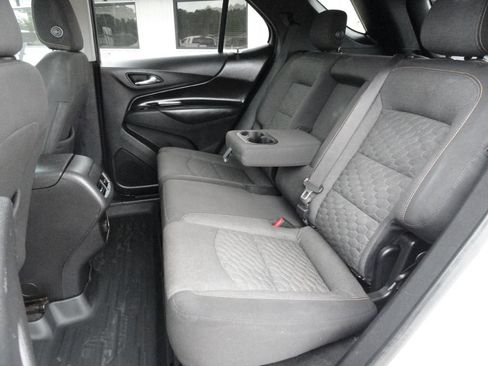Used 2018 Chevrolet Equinox LT FWD image 9