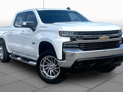 Used 2019 Chevrolet Silverado 1500 LT w/ Texas Edition RWD image 3