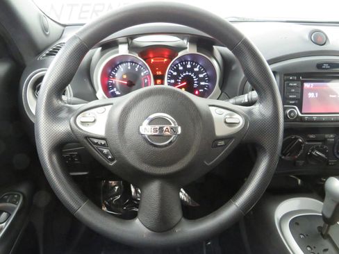 Used 2017 Nissan Juke S image 13