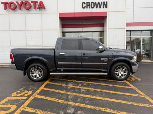 Used 2019 RAM 1500 Laramie AWD/4WD image 4