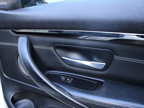 Used 2019 BMW M4 Coupe w/ Competition Package image 17