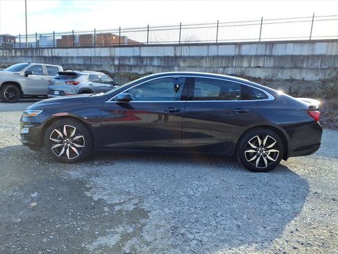 Used 2023 Chevrolet Malibu RS w/ LPO, Floor Liner Package image 6