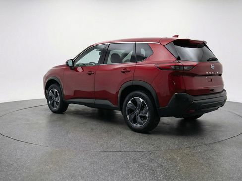 Used 2025 Nissan Rogue SV image 6