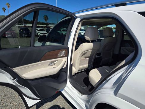 New 2026 Mercedes-Benz GLE 450 4MATIC image 17